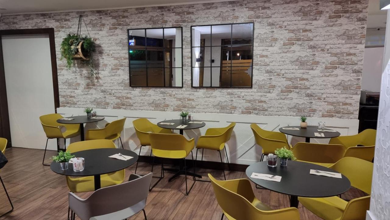 Hotel Norte Зараутц Экстерьер фото